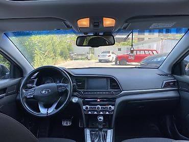 panel satış: Hyundai Elantra: 2 l | 2019 il Sedan — 8