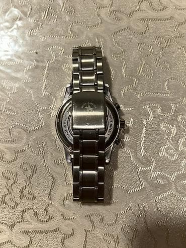 gumus qrami: Kişi qol saatı – paslanmayan polad korpus və metal qolbaq - Korpus — 2