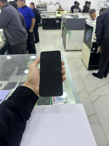 tecili satilir telefon: Poco C71, 128 GB, rəng - Qara, Sensor — 4