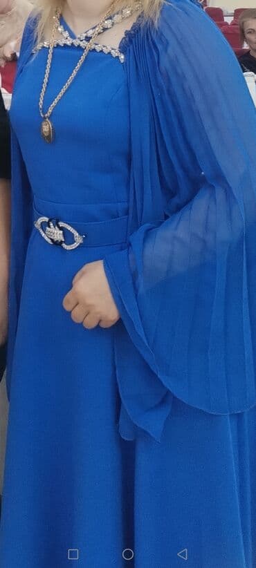 Zərif mavi rəngli uzun ziyafət geyimi - Parça: yüngül, axıcı şifon