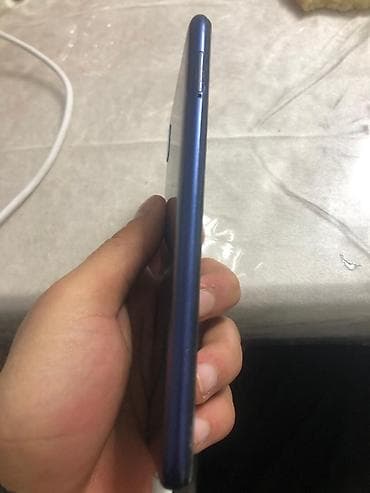 su qizdiricilari pitiminutka: Smartfon - Tam ekranlı ön panel, nazik çərçivələr - Ekranın yuxarı — 3