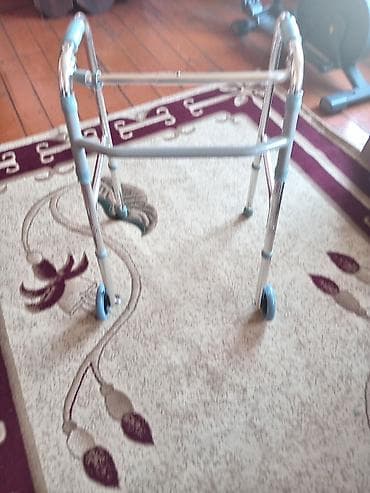 çəlik nədir: Yüngül gəzinti çərçivəsi (rolator tipli yerimə yardımçısı) - — 1