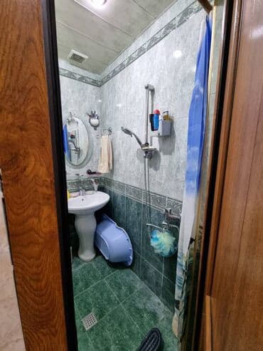 kiraye evler xacmaz: Badamdarda Tofik məhərəmmov kucesində 5 mertebeli binanın 2-ci — 14