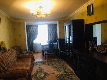 1 ci mikrorayon satilan evler: Bakı, 2 otaqlı, Köhnə tikili, m. Xalqlar Dostluğu, 52 kv. m — 2