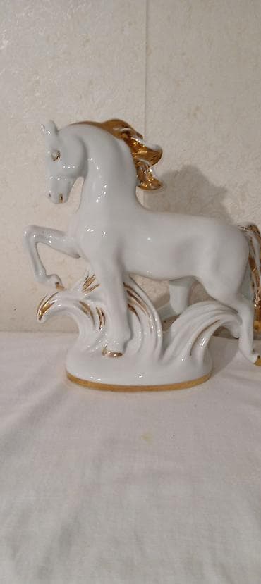 statuetki: At Farfor — 4