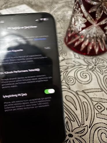 ıphone 4: IPhone 13, Qara — 6