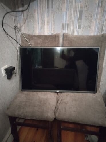 столики для телевизора: İşlənmiş Televizor LG LED ekran 82" Ünvandan götürmə — 7