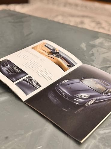 codera informatika pdf yüklə: Porsche “Exclusive Panamera” kataloq/broşürü - Rəsmi Porsche nəşri — 2