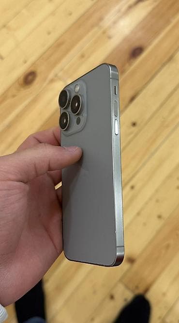 hisense tv 127 cm: IPhone 15 Pro, Natural Titanium, Face ID — 4
