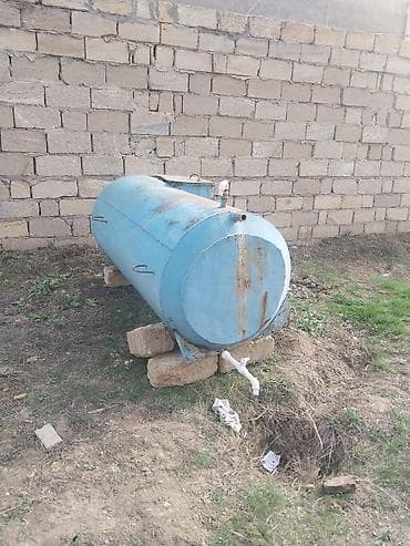 Bak, Metal, 1000 l l, İşlənmiş, Ünvandan götürmə