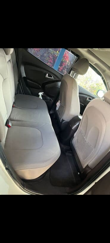 Hyundai: Hyundai ix35: 2 l | 2012 il Krossover — 10