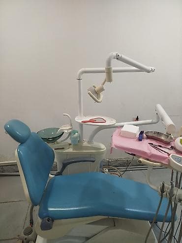 Digər tibbi məhsullar: Stomatoloji kreslo, şkaflar və sterilizasiya 3-ü birlikdə 1300 manat — 1