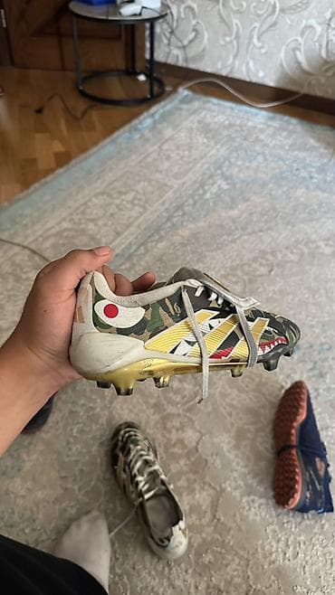 krosovkalar: Məhsul: Adidas x A BATHING APE (BAPE) kramponları – kamuflyaj dizayn — 5