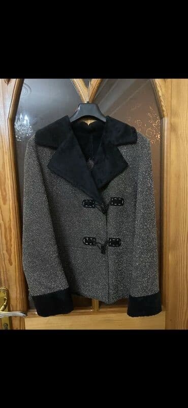 Qadınlar üçün qısa palto
Ünvan : Nərimanov