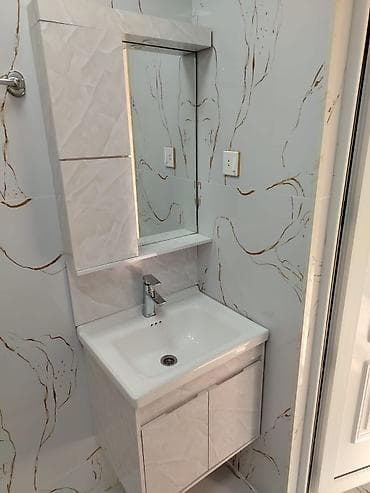 saatliq evler gence: Satılır: 1 otaqlı mənzil (studiyo tipli mətbəxli) Planlaşdırma: - — 8