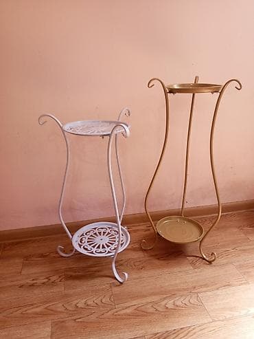 Gübrələr: Yenidir Hündürlüyü 60 sm 72 sm. 2- si bir yerdə 30 AZN Ünvan — 2