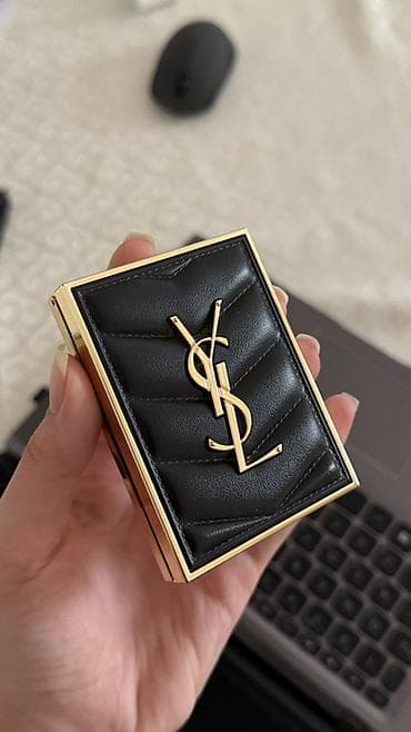 YSL Couture Mini Clutch – 4‑lü göz kölgəsi palitrası Emporium-dan 150
