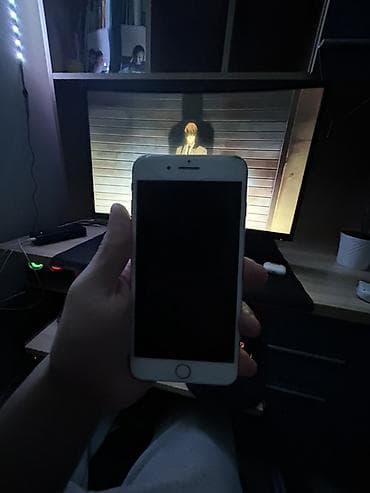 Видеоигры и приставки: IPhone 8 Plus, 64 ГБ, Серебристый, Беспроводная зарядка — 4