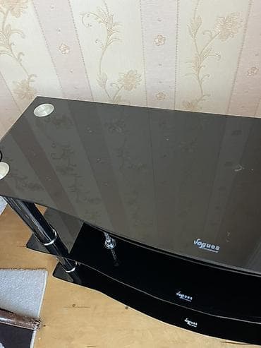 isiq generatoru satilir: Düz TV altlığı, Polkalı, Şüşəli — 5