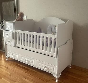 Oğlan və qız üçün, İşlənmiş, Dördbucaq, Beşik, Dəst ilə, Matras ilə, Yellənmə mexanizmsiz