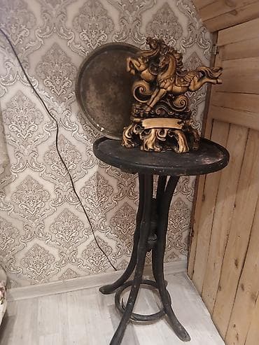 Fiqur, rəng - Qızılı