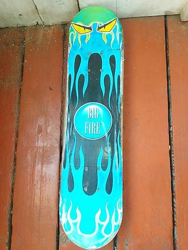 bas gitara: Skateboard – Big Fire dizaynlı - Taxta: “BIG FIRE” loqolu, alov — 2