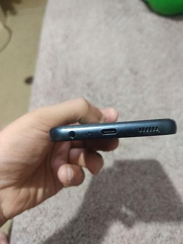 a24 kabro: Samsung 128 GB, rəng - Qara, Face ID — 7