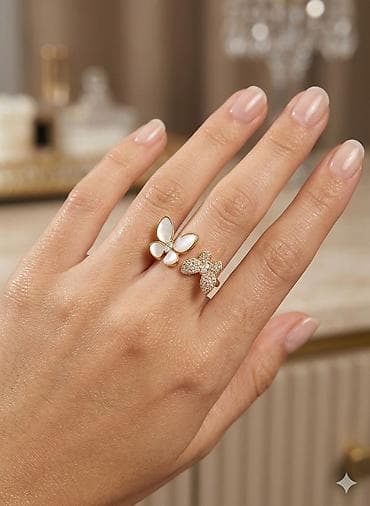 Qızılı rəngdə iki kəpənək motivli qadın üzüyü - Dizayn: Açıq uclu