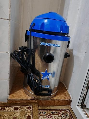 Tozsovuran avadanlığı: CLEANVAC WD 753 sənaye tipli tozsoran Məhsul əla vəziyyətdədir 1 ay — 4