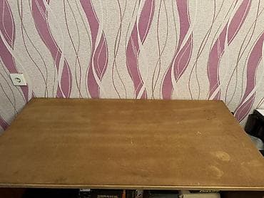 Düz masa, Stulsuz, Polkasız, Siyirməsiz, Taxta