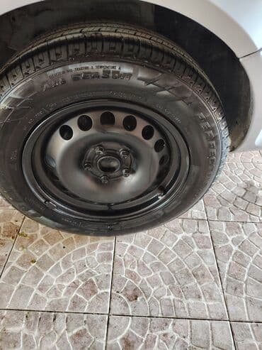 disk təkər type 0: Opel Astra H hatchback – gümüş rəng. Əsas xüsusiyyətlər: 2006 furqon — 2