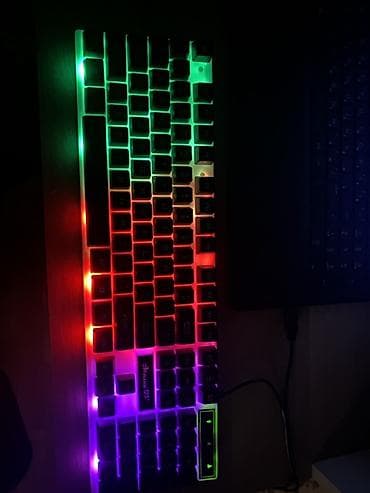 mini klaviatura: Klaviatura isiqli rgb gamer ucun.anbarda qalmis mehsuldu,satisi 50 — 1