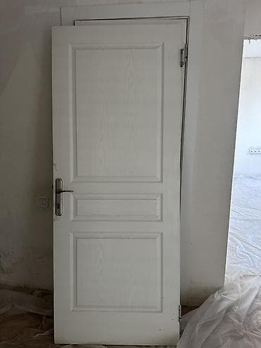 agac qapi: Ağ rəngli interyer qapısı - Material: ağac əsaslı (üzərində taxta — 1