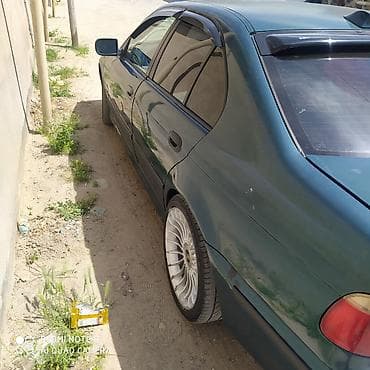 klas 6: BMW 528: 2.8 l | 1996 il Sedan — 4