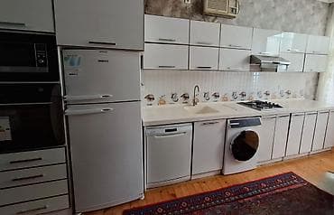 *ZB* *MƏTBƏX MEBELI* Qiymət *500 AZN* ölçü *5 metr* üzerinde *moyka — 1