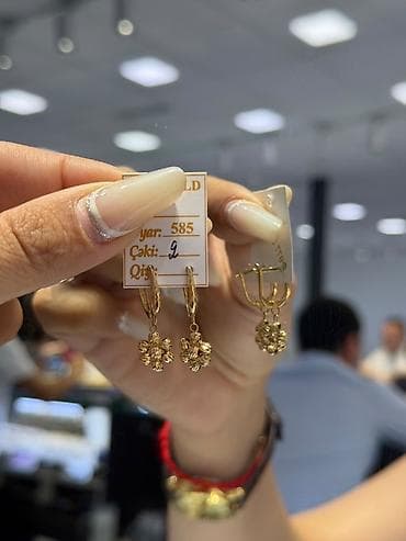 Sırğa, Sarı qızıl, 585 Əyar, 2 g