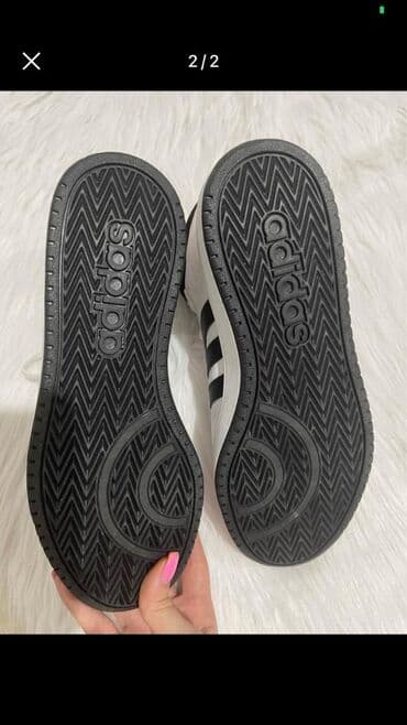 adidas qaçış üçün qadın krossovkaları: Türkiyədən Akasya Avmdən alınıb. Baha qiymətə. 42 razmer. 200 aznə — 6