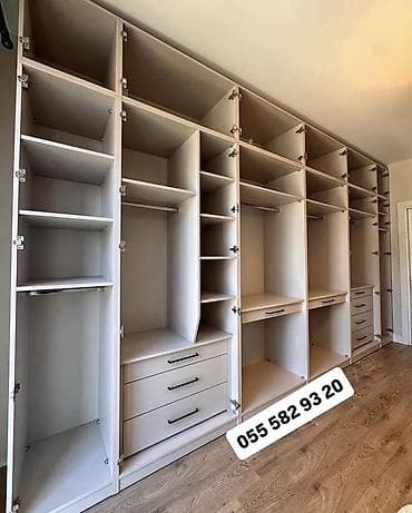 açıq dolab: Geniş həcimli quraşdırma qarderob sistemi - Klassik panel qapılar və — 3