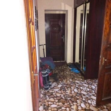 ağdam kirayə evlər: Razində, 252 nömrəli məktəbin qarşısında, Access Bankın yanında, 5 — 7