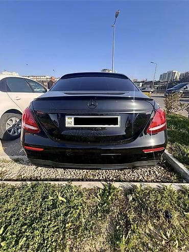 range rover satisi: Mercedes-Benz E-Class: 2 l | 2020 il Sedan — 2