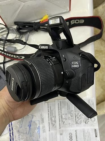 Canon eos 600d. Vəzyəti əladır. Şəxsi istifadə üçün istifadə olunub