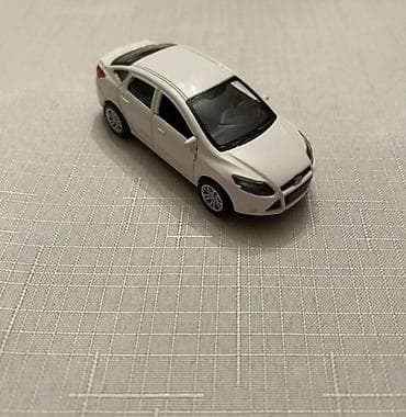 oyuncaqla: Təcili Satılır…Endirim Var… Ford Focus ağ qara modelkası satılır — 2