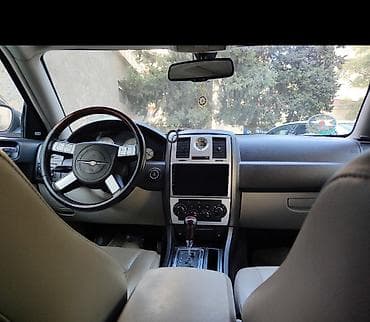 mersedes 2 2: Chrysler 300C: 3.5 l | 2009 il 350000 km Sedan — 4