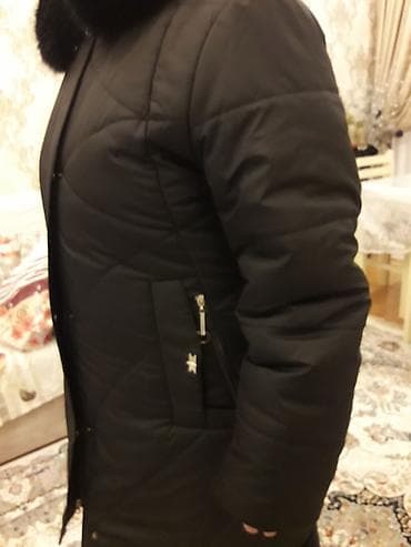 ucuz paltolar: Qadın üçün qara rəngli qış paltosu - Uzun model, dizə qədər - İsti — 2
