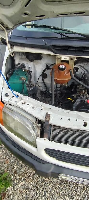 mercedes surətlər qutusu: Ford Transit: 2.5 l | 1999 il 8555607 km Van/Minivan — 10