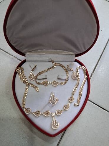 няни и домработницы в баку: Sarı qızıl — 1