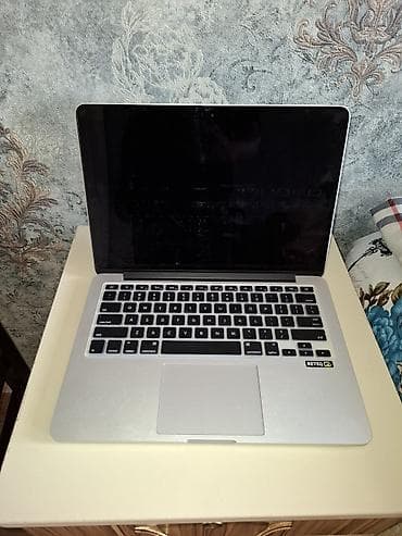 macbook pro 2017: Salam 1.İl İşlənib Heç Bir Problemi Yoxdur. Dəyişən Detal Yoxdu Təcili — 5