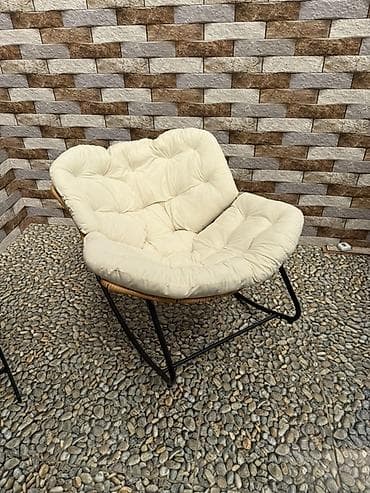 parca satisi: Rattan İkili yelləncək kreslo – yumşaq krem rəngli yastıqla, bag evi — 2