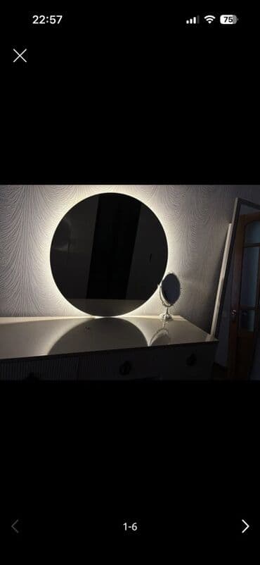 железная кровать: 2 односпальные кровати, Шкаф — 1