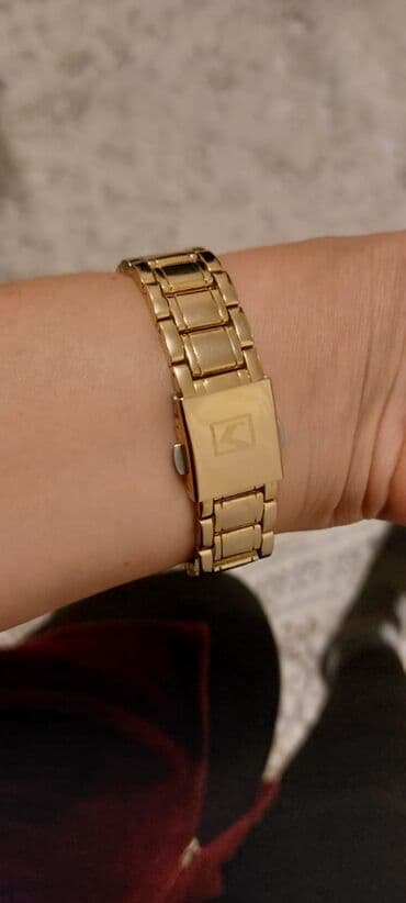 qizil qolbaq: Qol saatı, Curren, rəng - Qızılı — 5